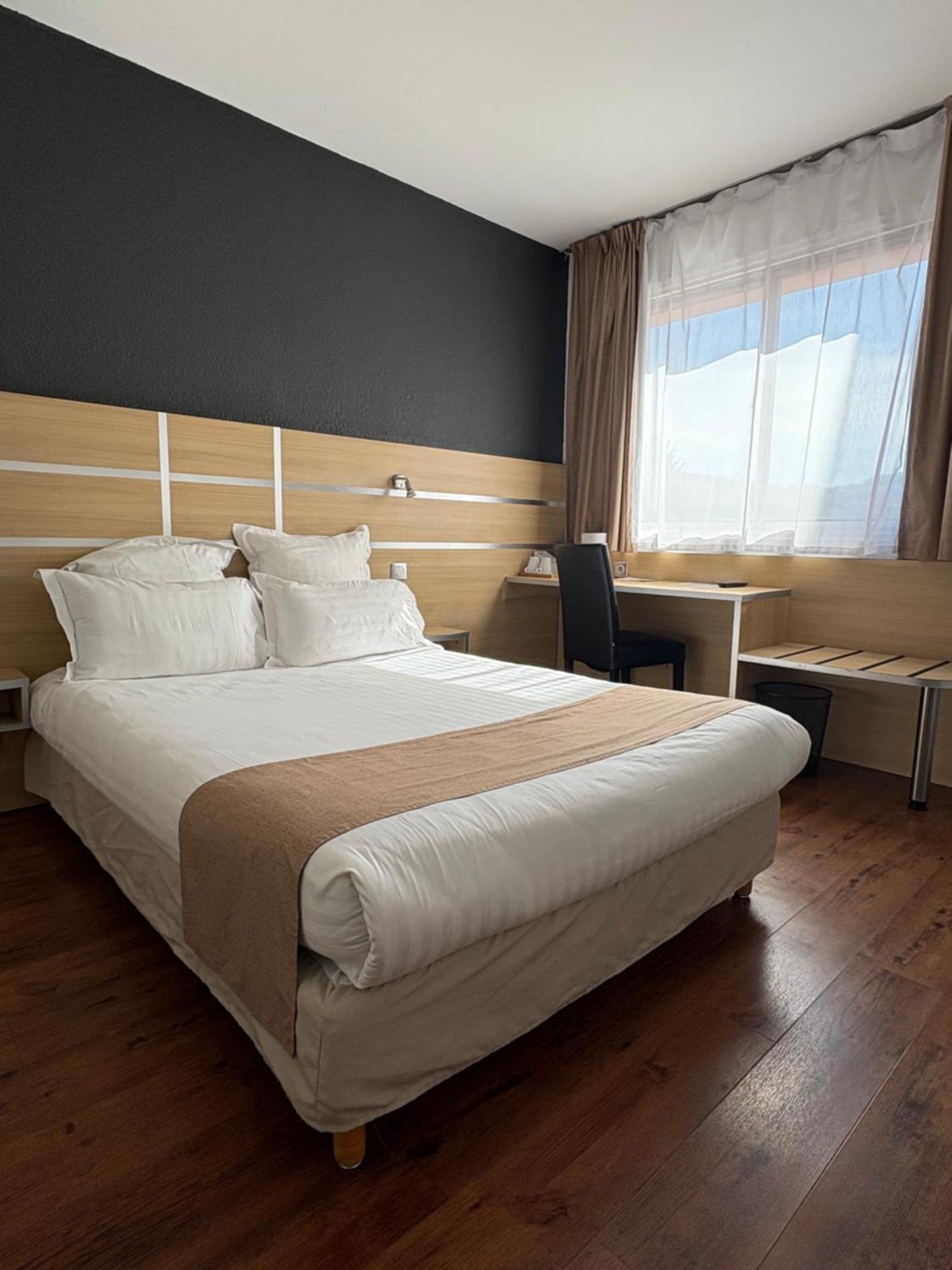 Hotel Chris'tel Le Puy-en-Velay Buitenkant foto