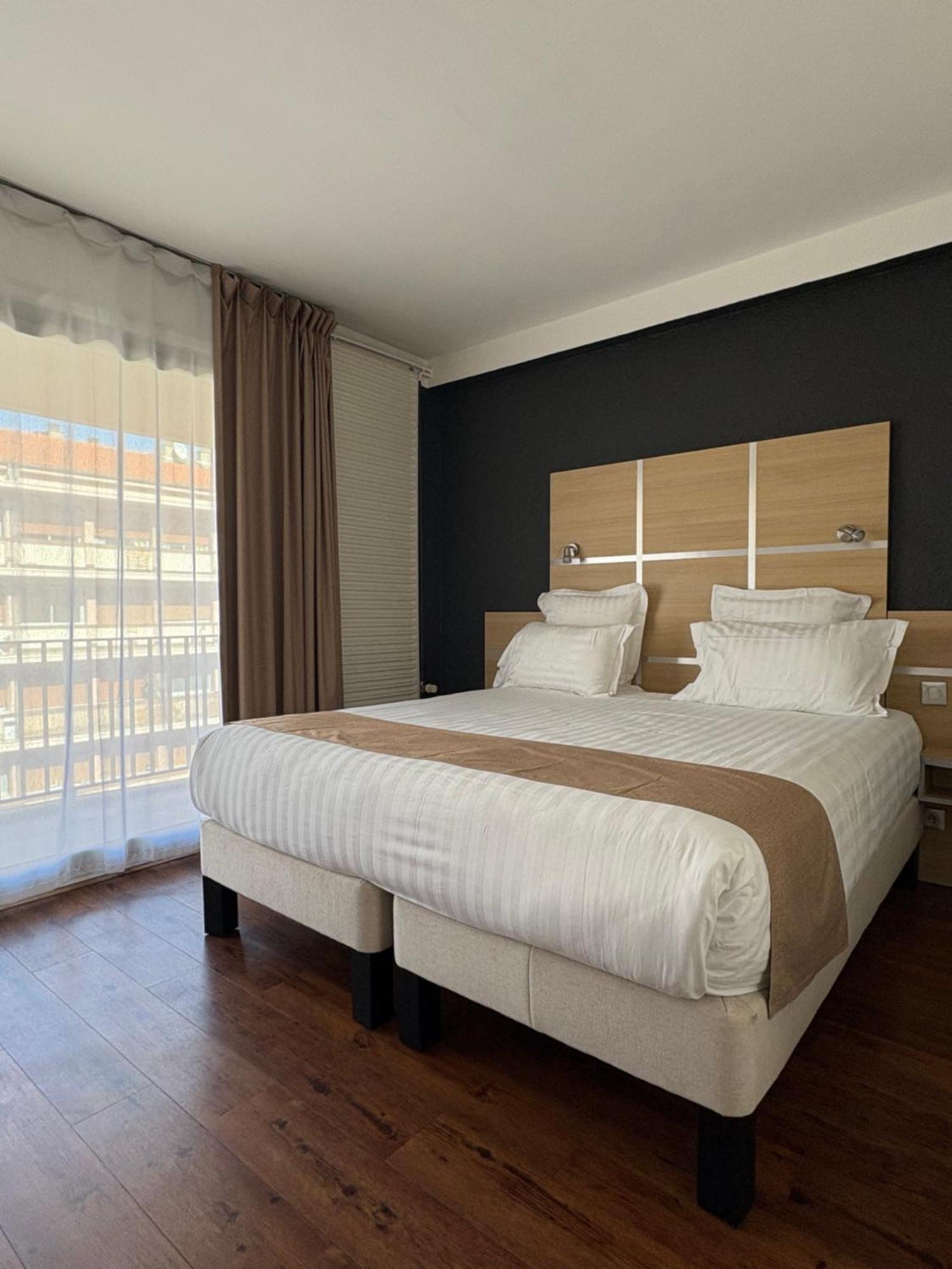 Hotel Chris'tel Le Puy-en-Velay Buitenkant foto
