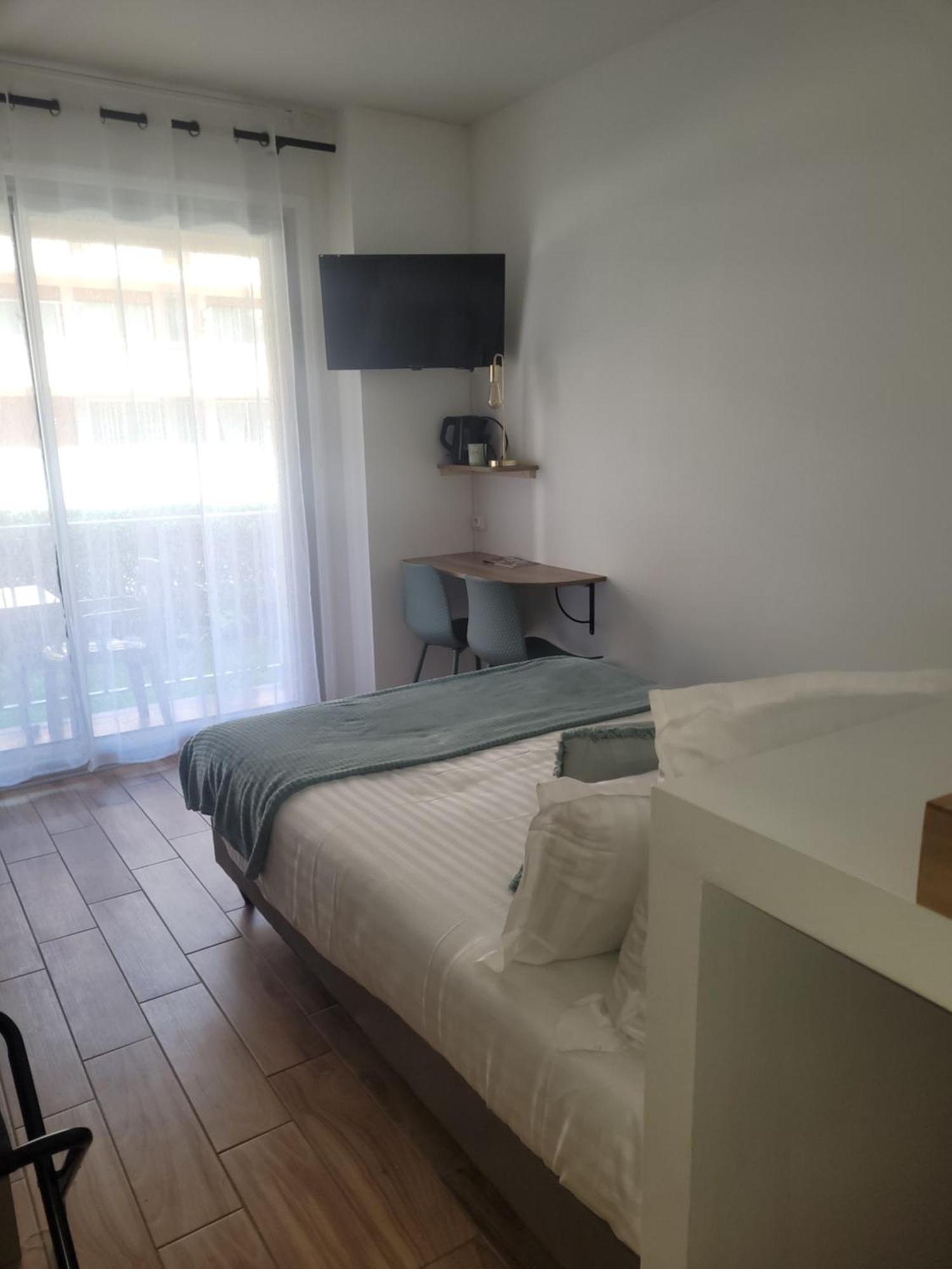 Hotel Chris'tel Le Puy-en-Velay Buitenkant foto